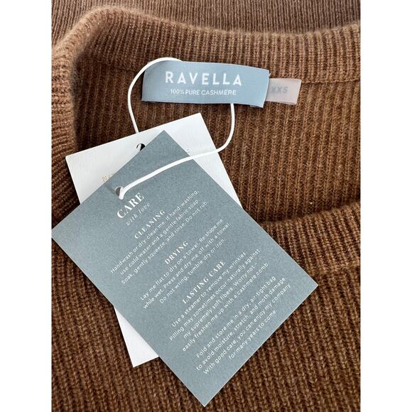 Ravella Ribbed Brown Camilla Luxe Cashmere Sweater - Picture 10 of 12